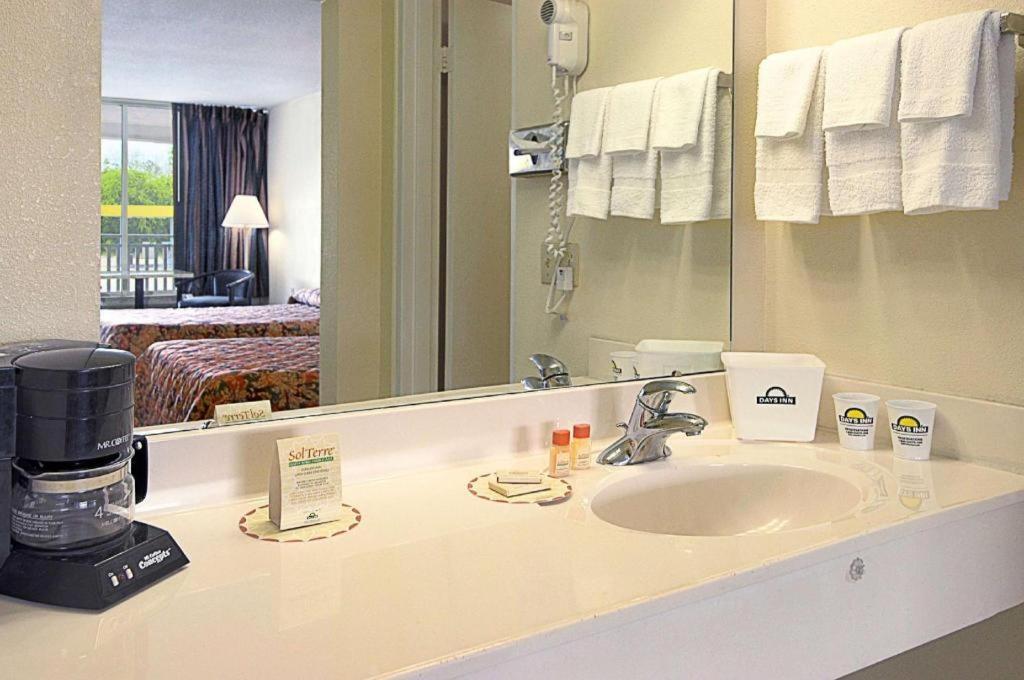 Days Inn By Wyndham Donalsonville Extérieur photo